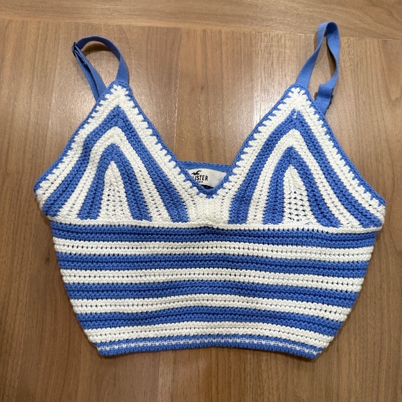 Hollister Top - Picture 1 of 1